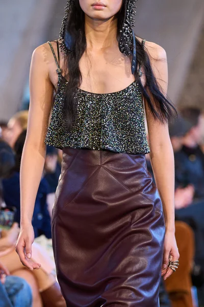Look 62